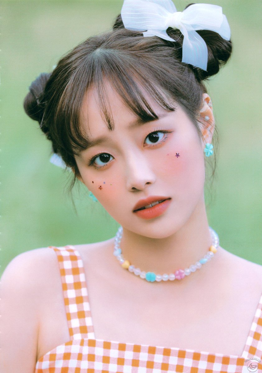 ◇ Flip That Album Scans » Version C - Chuu