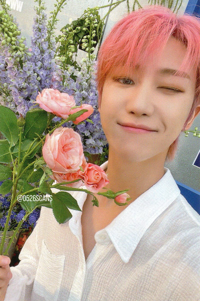 The8 Scan ] Album : Sector 17 Version: Weverse Type : Fansign