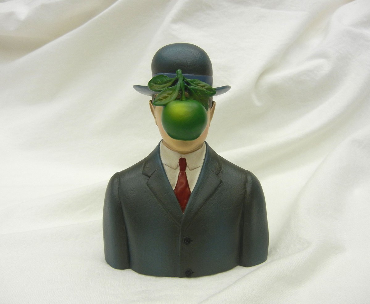 ❕新入荷❕】 当店人気アーティストである マグリット の作品 「人の子