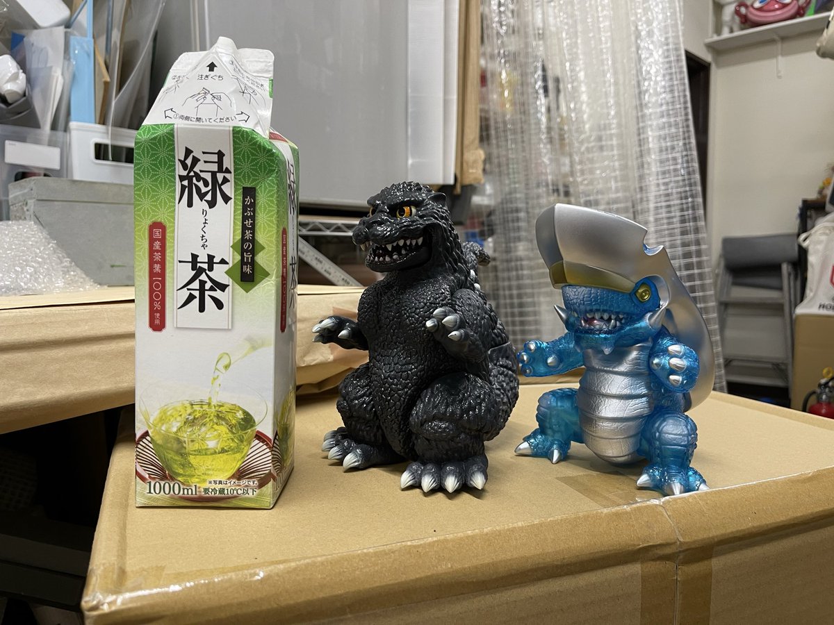 ソフビ屋のエンビー　ゴジラ　ホビーラウンド