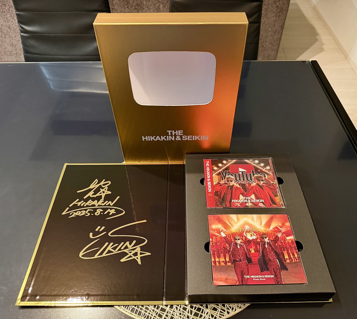 HIKAKIN & SEIKIN 初のベストアルバム💿🔥 昨日届きましたん🥳💕 金の
