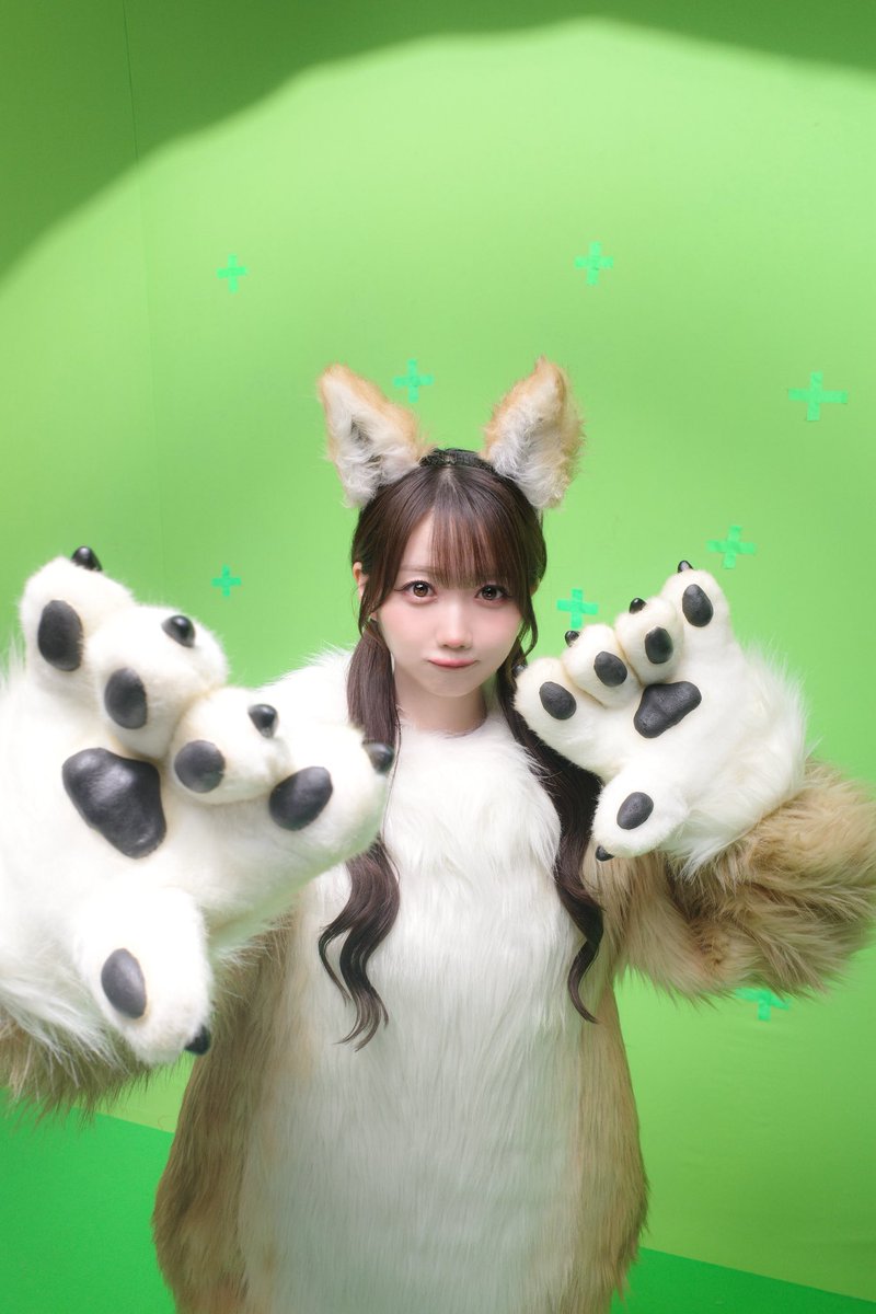 19thシングル🤎 「ラブソングに襲われる」 ​MVが公開されました