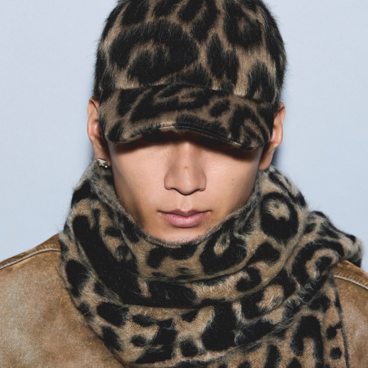 1968年秋冬コレクションからインスピレーションを得た印象的なヒョウ柄