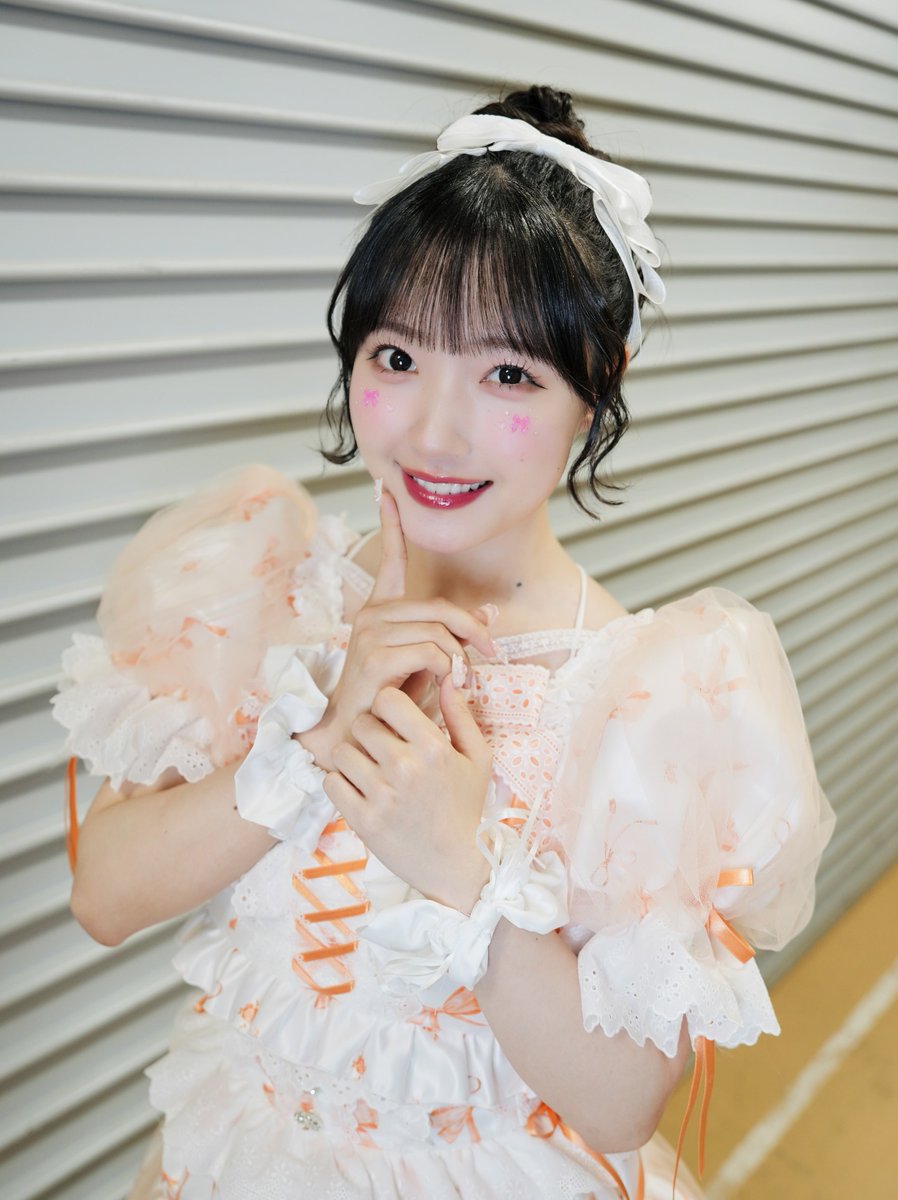川本笑瑠 マカロン衣装】 🧡川本笑瑠(Emiru Kawamoto) @emiru_cs0422