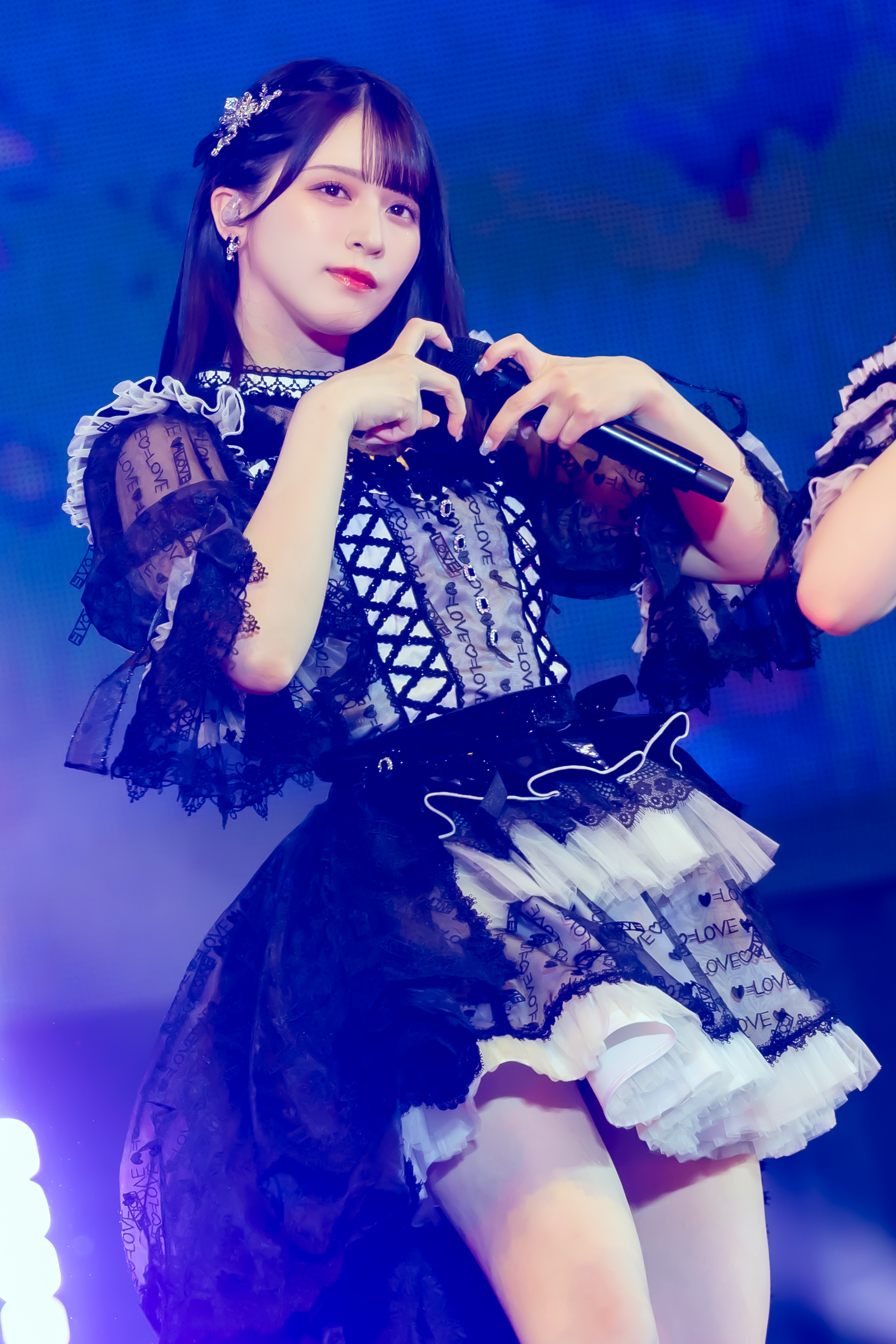 佐々木舞香 直筆 ヒキ 生写真 黒衣装 アリーナ衣装 =LOVE イコラブ