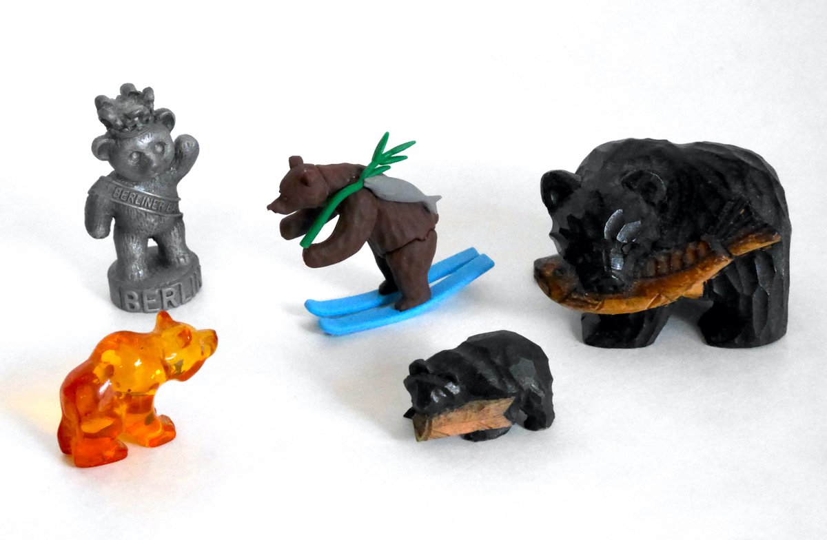 新たに我が家に来た「山親爺」のおまけフィギュア。 高さ3cmくらいで