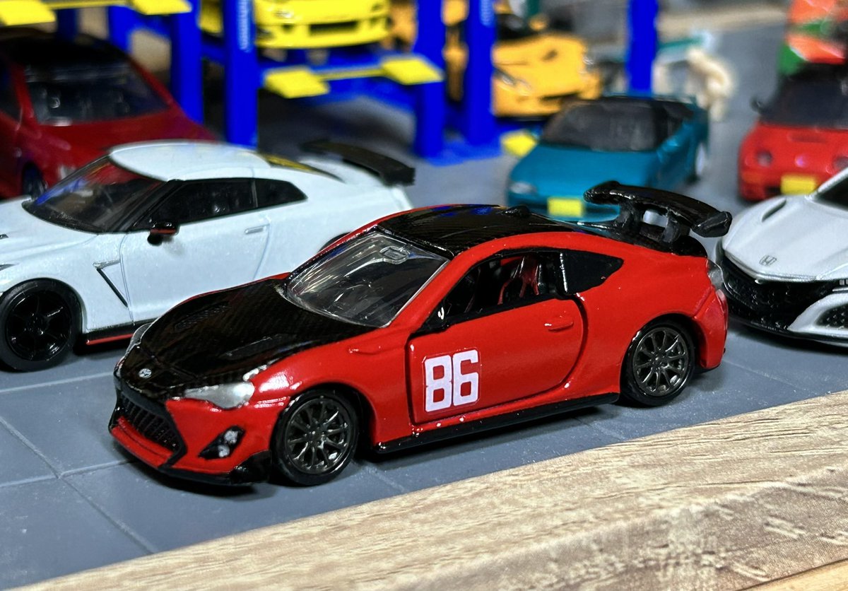 MFG第4戦シーサイドダブルレーンでエアロが付いた片桐夏向の86(トミカ