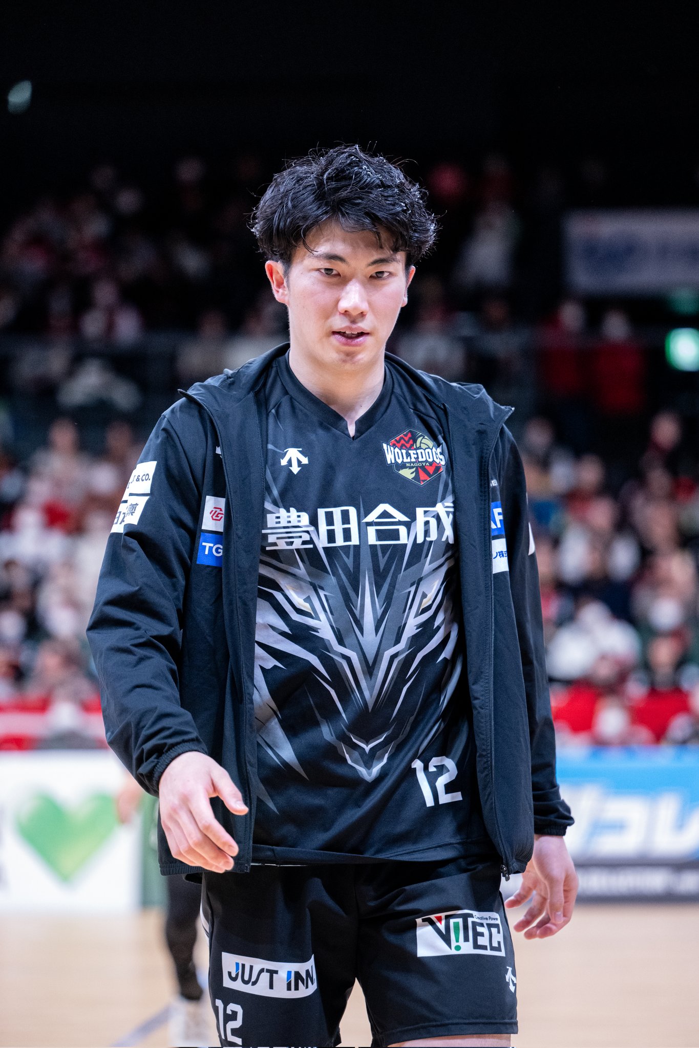ウルフドッグス名古屋 レプリカユニフォーム ブラック 12 水町泰杜選手
