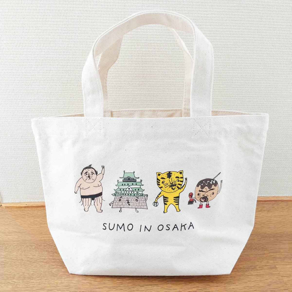 三月場所 おすすめ相撲グッズ／ 新商品「北陣親方イラストランチバッグ