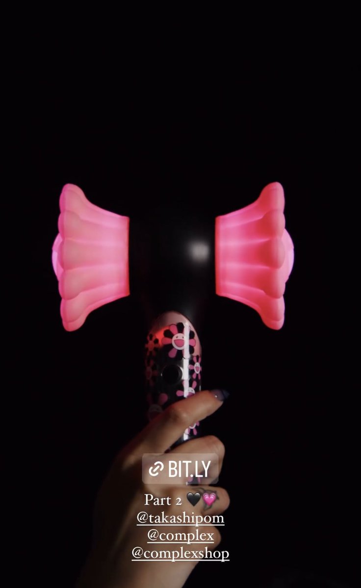 カイカイキキとBLACKPINKのコラボペンライトは聞いてないぞ！！！！