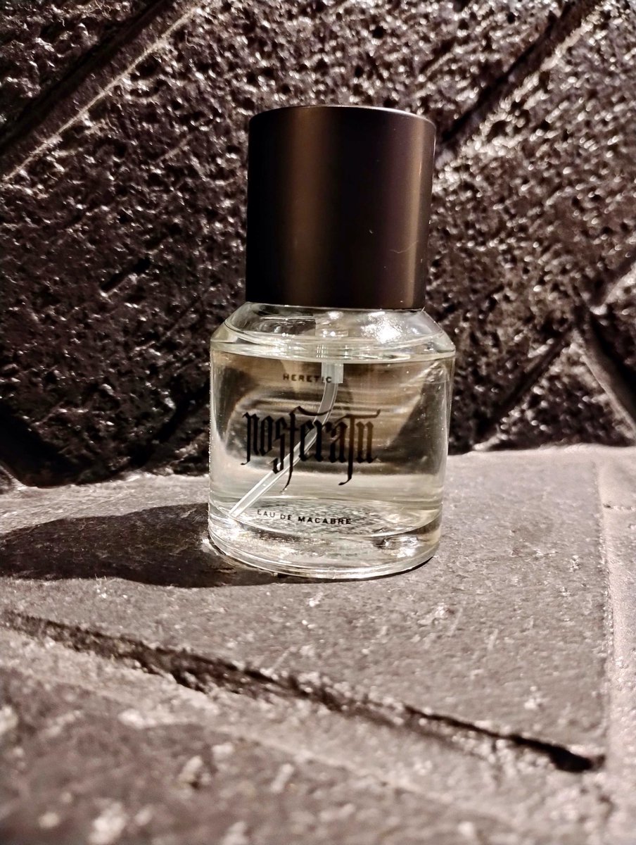 新商品】 Heretic parfum｜ノスフェラトゥ 吸血鬼の棲む妖しげな城の外