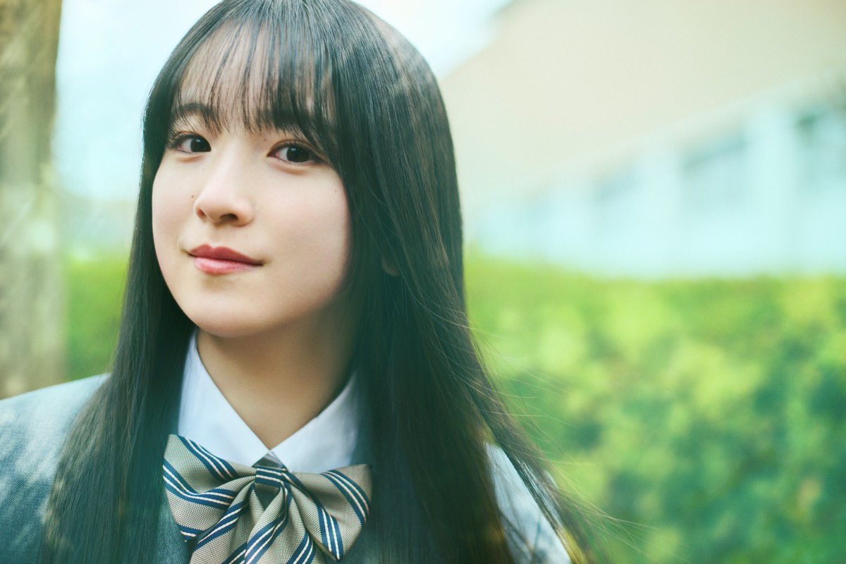 6期生「鈴木佑捺」の撮り下ろし写真＆手書きプロフィールを公開