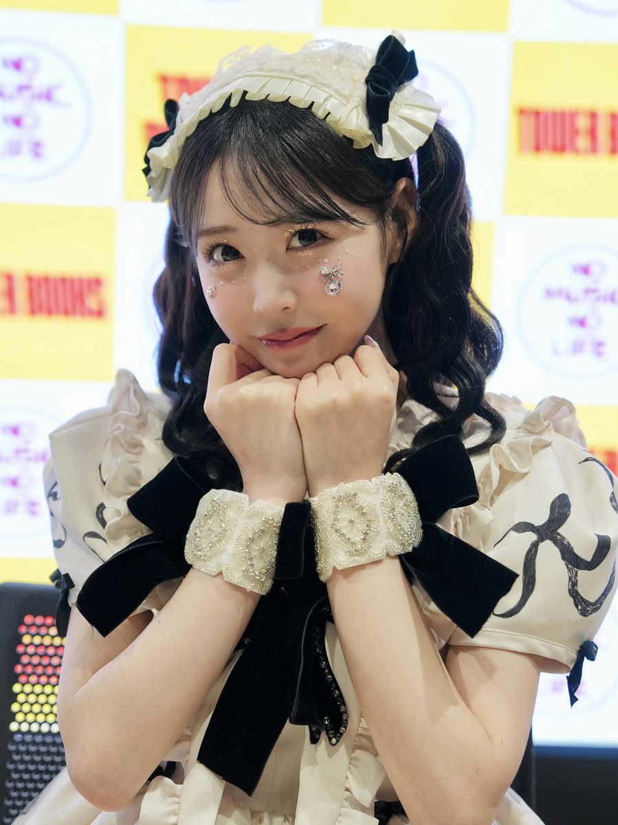 oOo｡.:♥:.｡oOo｡.:♥:.｡oOo｡.:♥ FRUITS ZIPPER × LARME064 チェキ