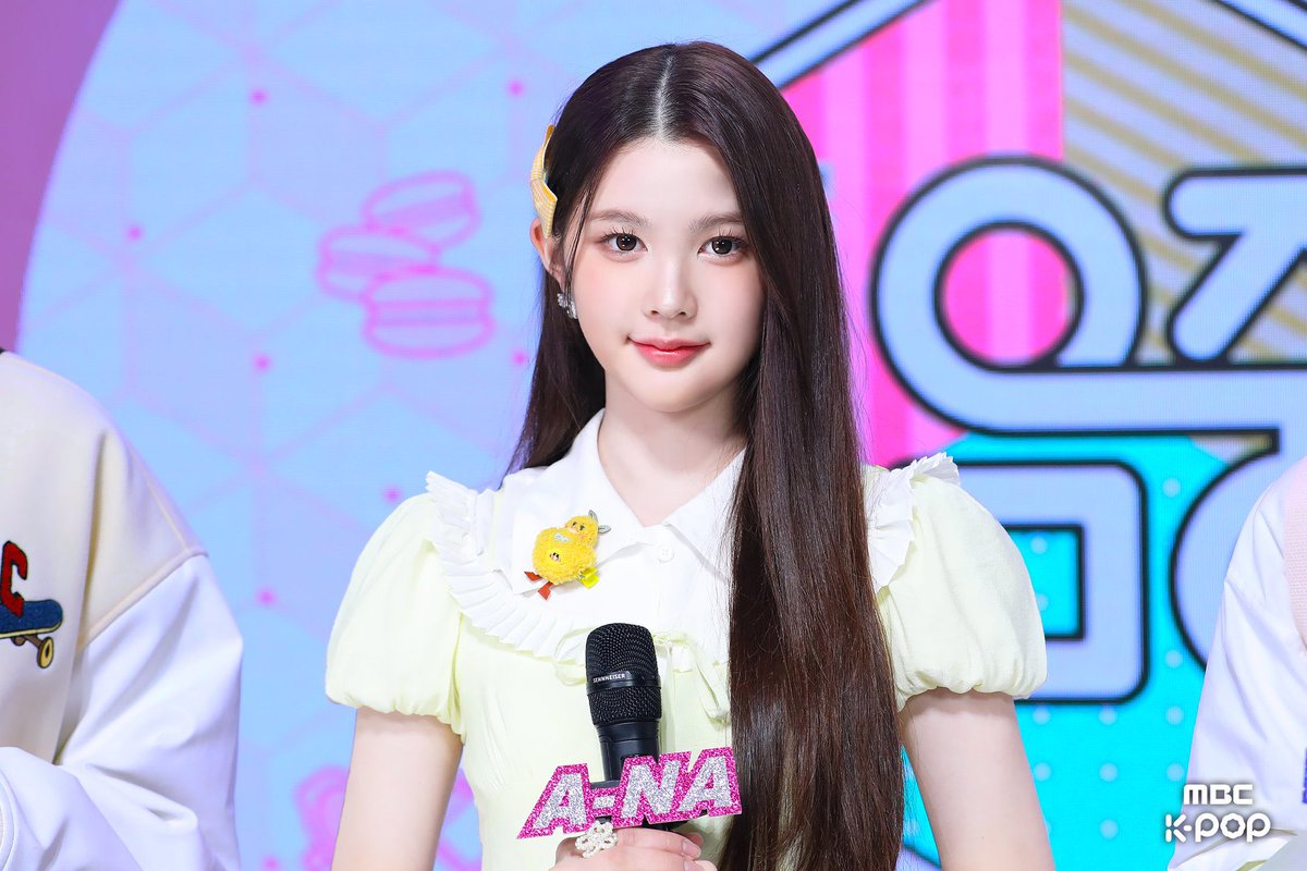 音楽中心MC #HEARTS2HEARTS エイナ（08） 身長169cmはチーム最長身