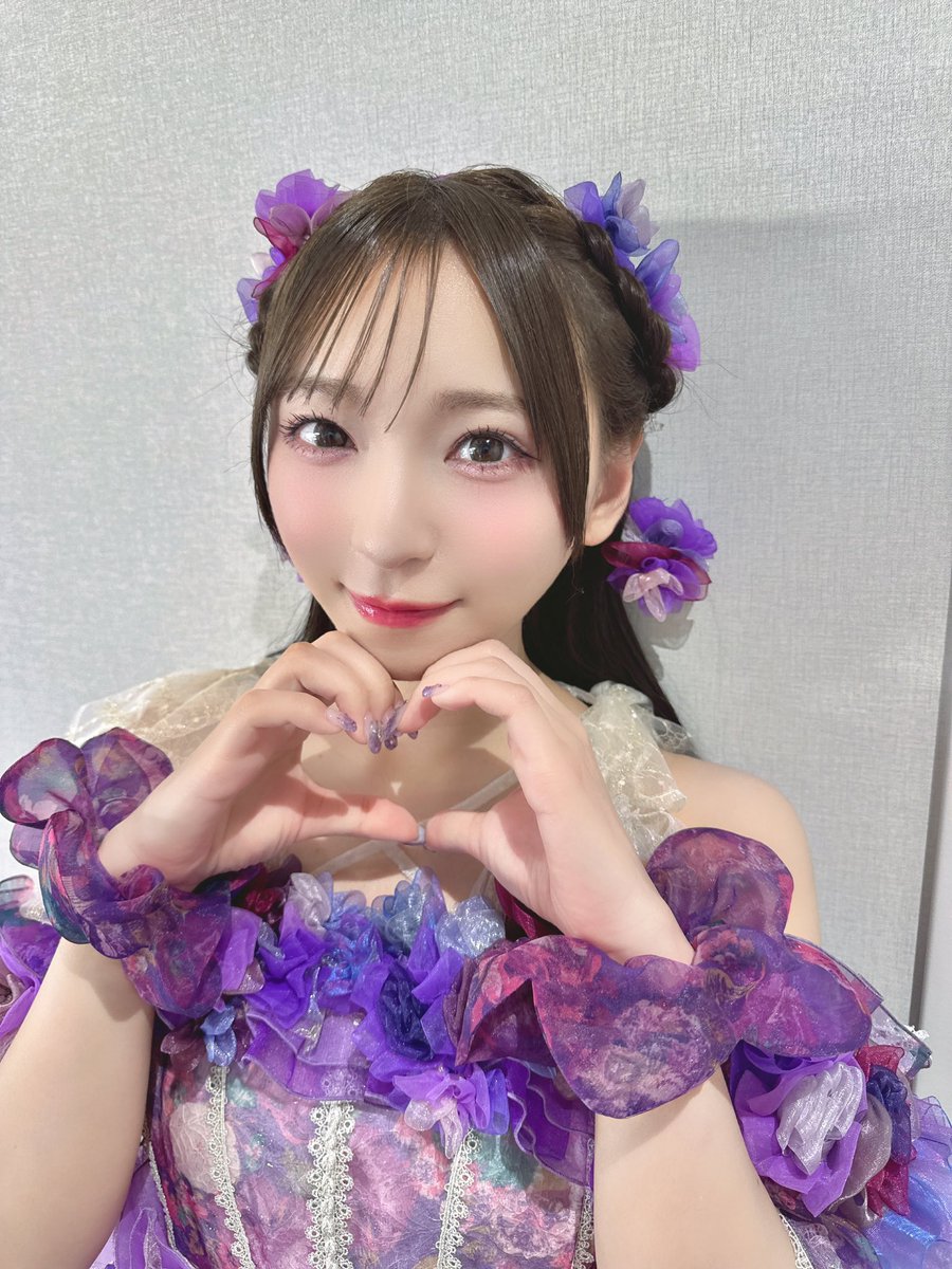 山梨県出身塩川莉世です！🌷 SWEETSTEADYというアイドルグループの