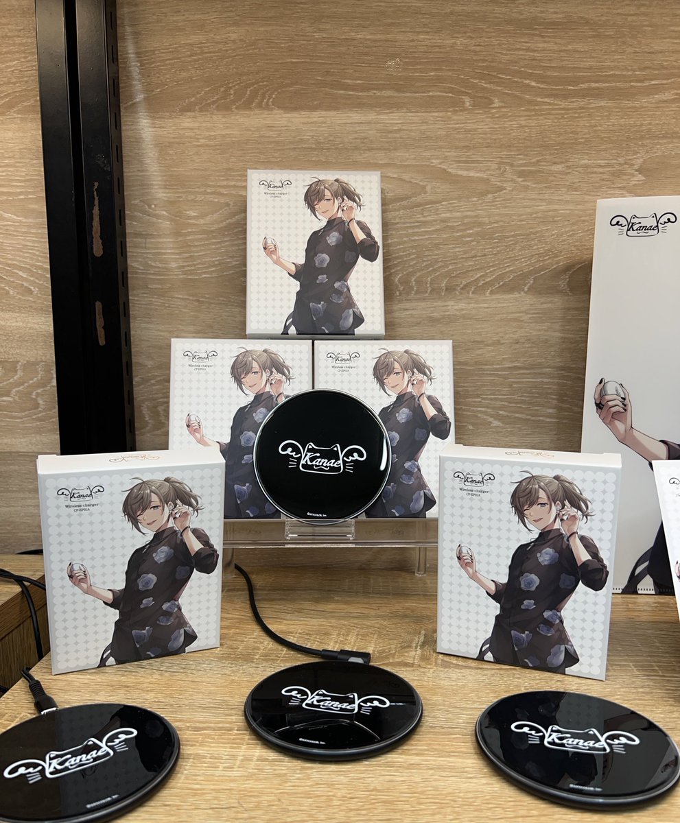 にじさんじ」所属「叶」モデル ワイヤレス充電器🔌 ONKYO DIRECTでは