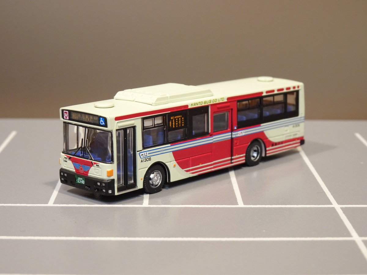 ザ・バスコレクション 赤31系統 国際興業バス・関東バス2台セット 共同
