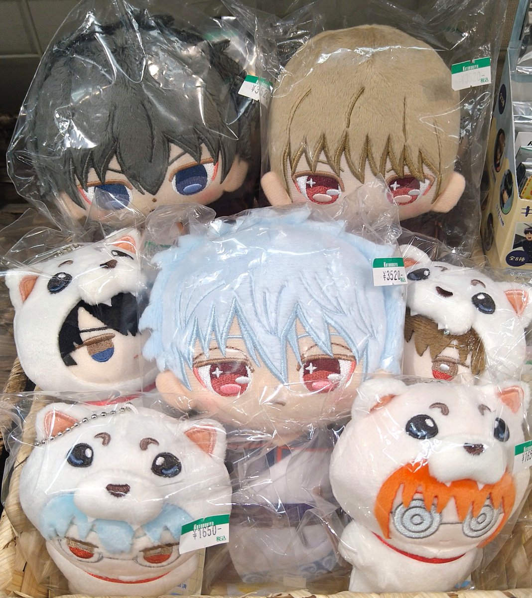 その他、#銀魂関連グッズ 『缶バッジ』、『ぬいぐるみ』など 多数商品