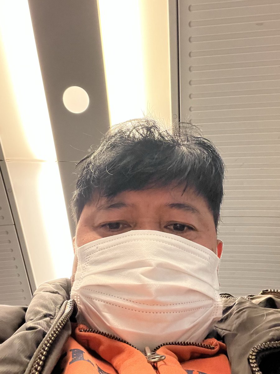 今日は新幹線降りてからオープニングまでの時間が短いので 新幹線の中