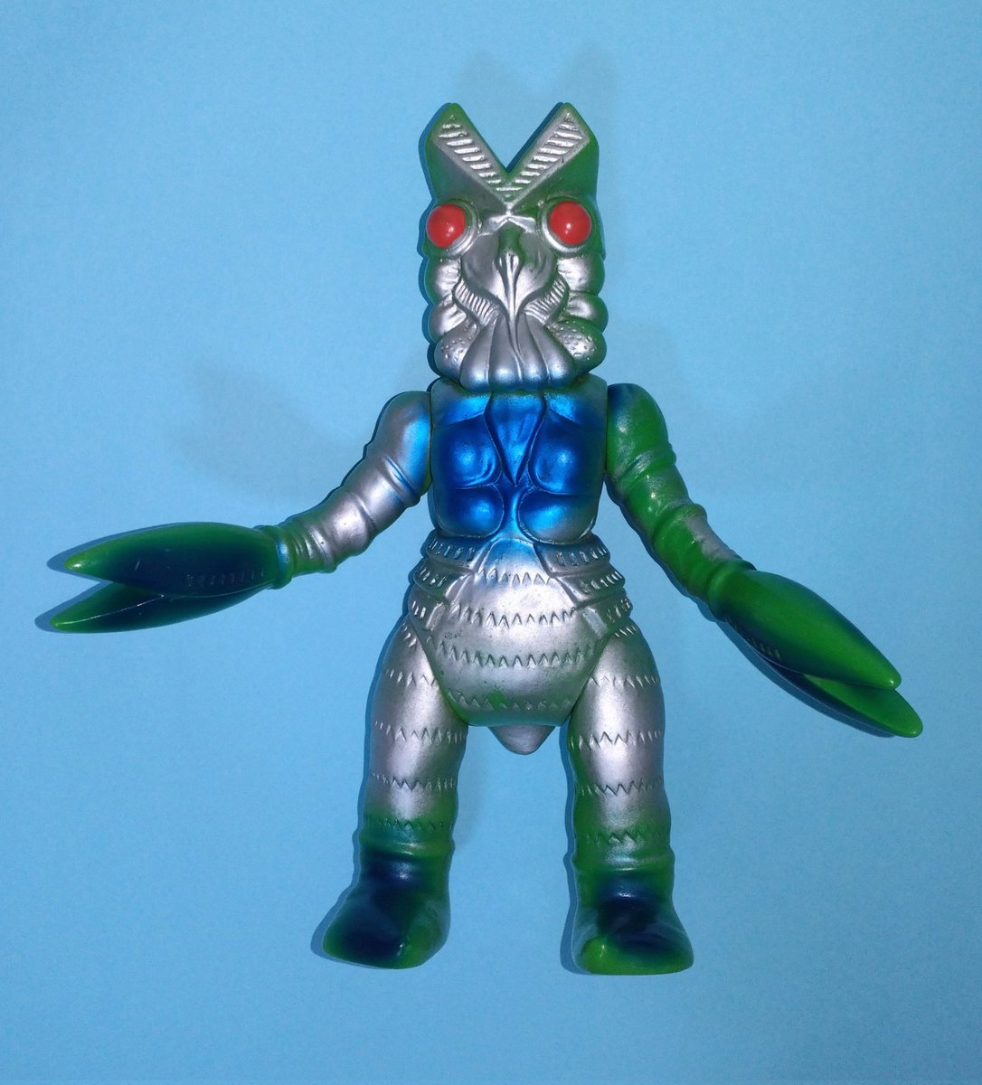 89年に販売されたマルサン友の会復刻のバルタン星人です。当時物の