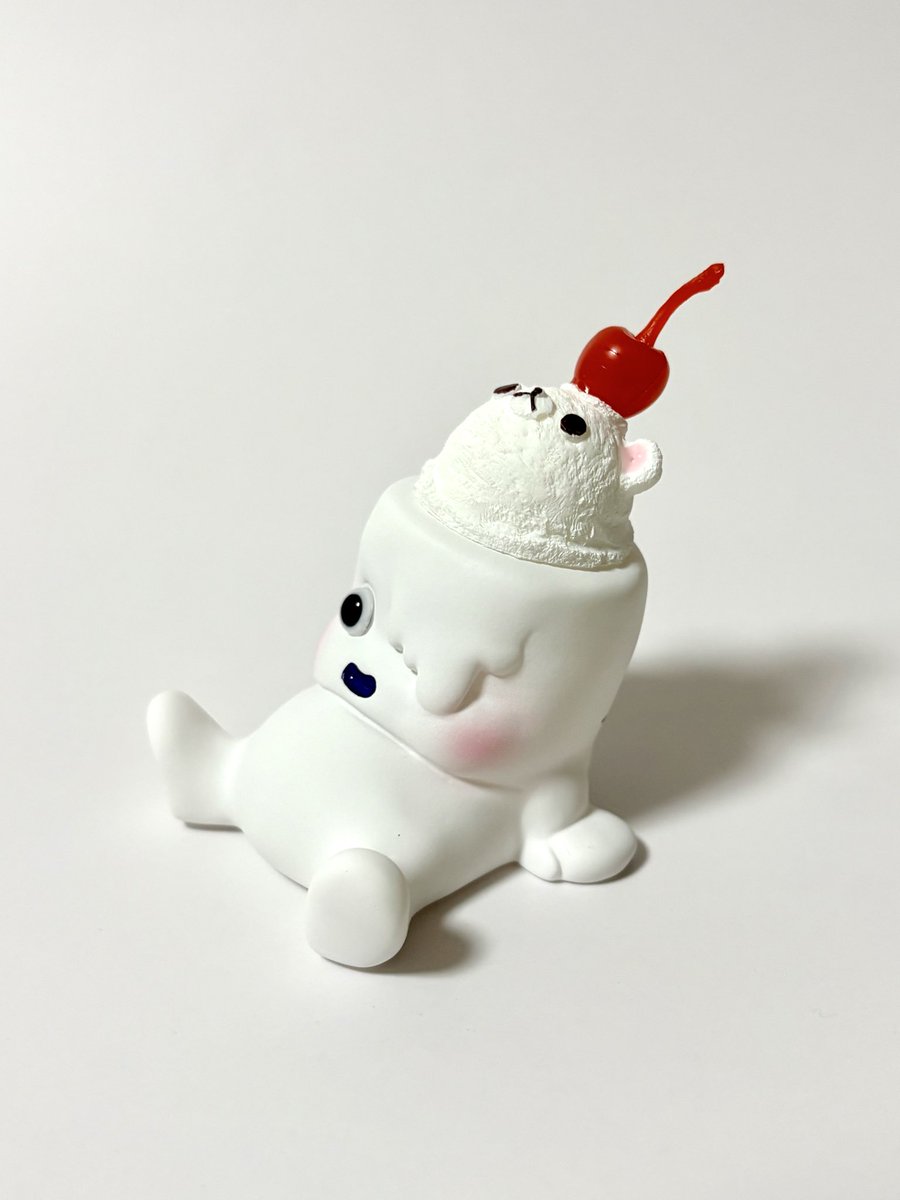 Art studio 「SHOT!」さんの リビングデッドマシュマロ くまさんアイス