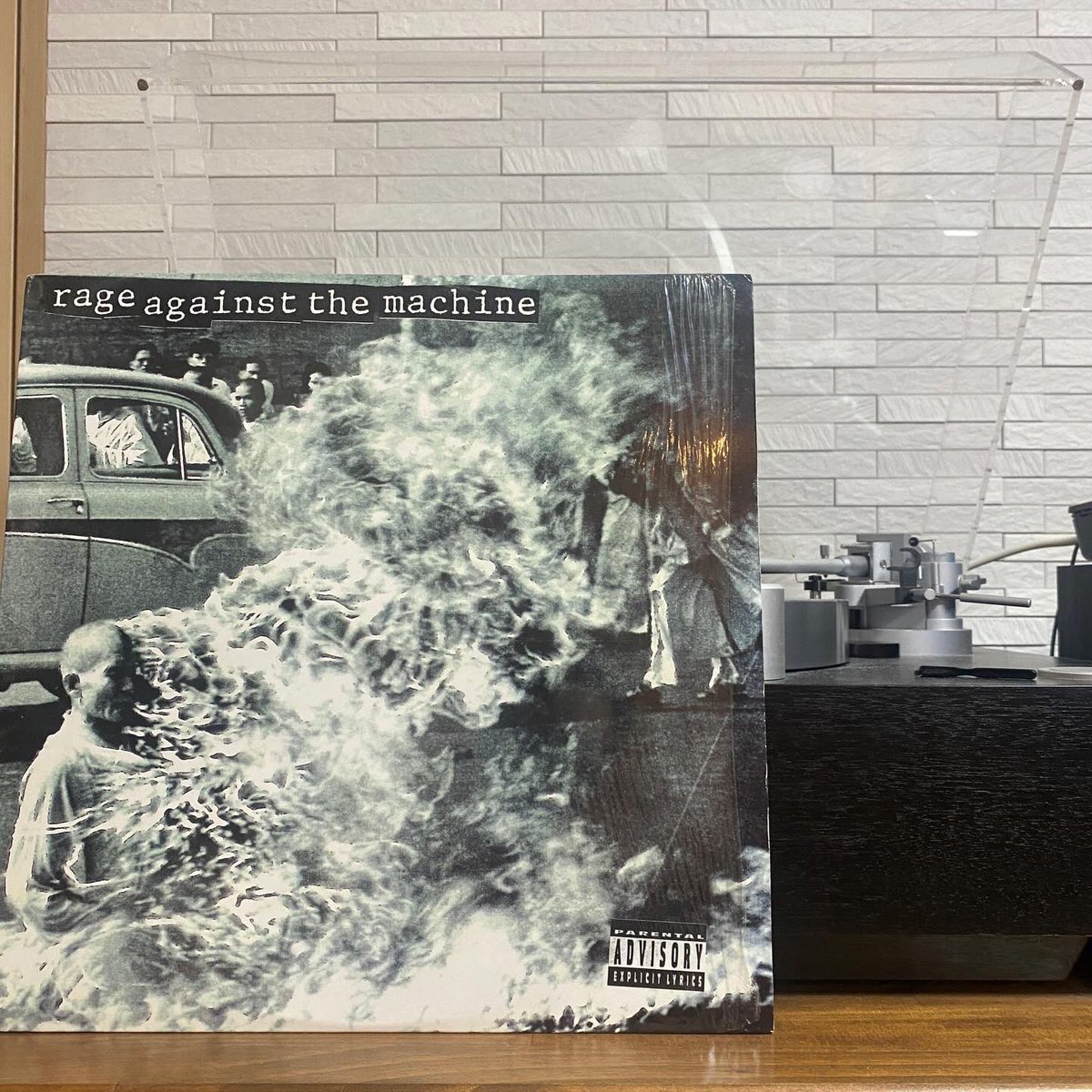 珍しく土曜休みになったのに飲みにも行かず、家でレコードを聴き、高額