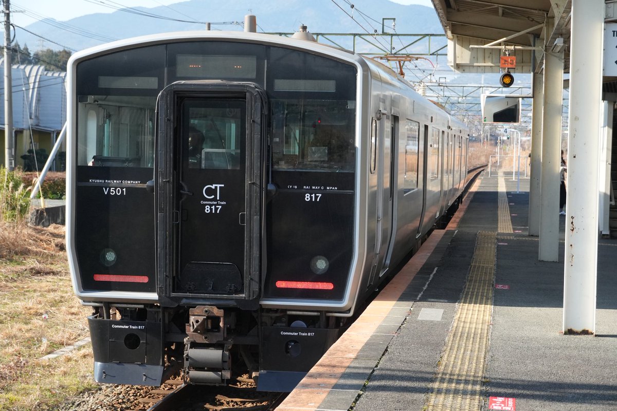 普通列車銀水行きがきました。久留米の手前、銀水まで向かう列車ですね