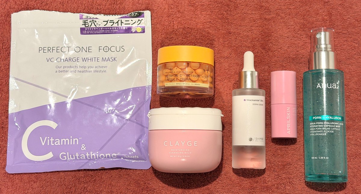 話題のコスメを試し続けてる私のメガ割オススメ商品を紹介していきます↓