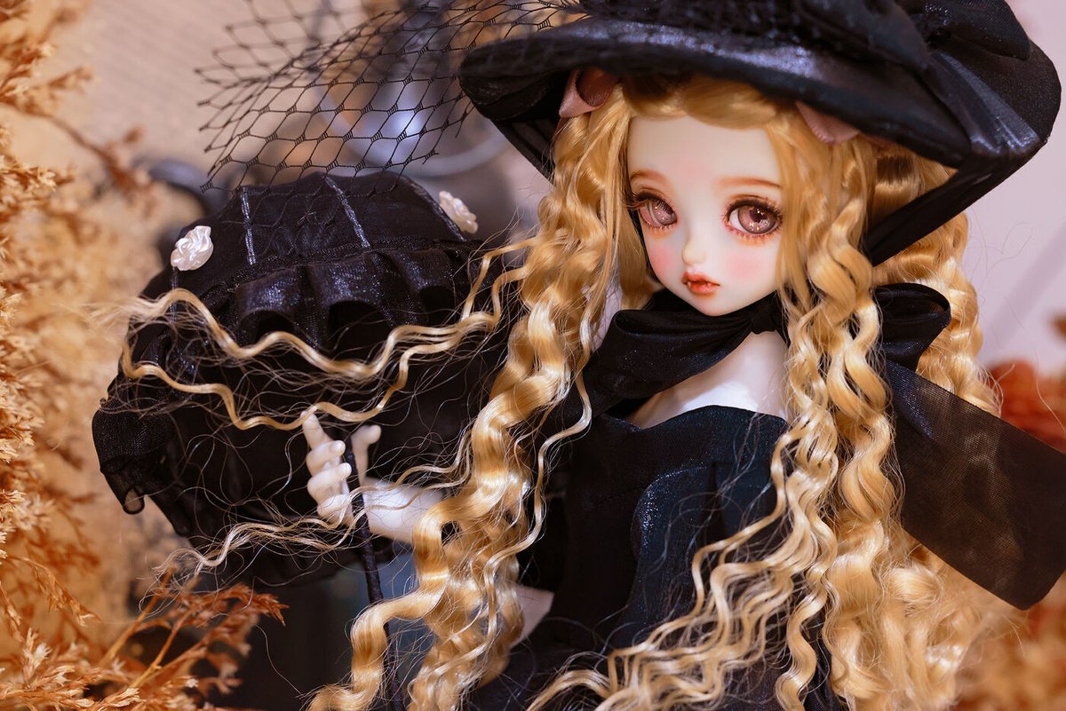 DOLK×Peak's woods】世界10体限定 V. Lady bee - Claudia 2026 ver