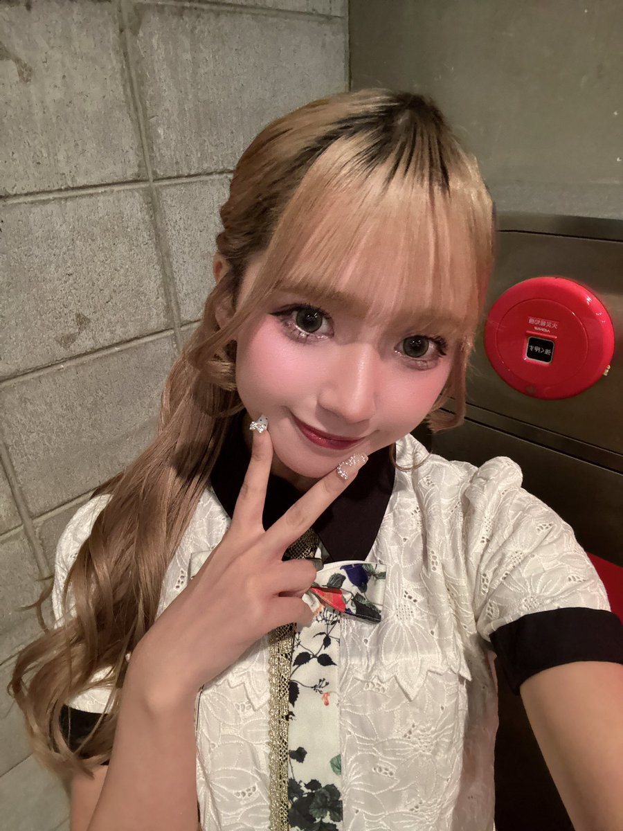 昨日は昼が当たって夜がハズレたんやけど、おでこを考えると夜