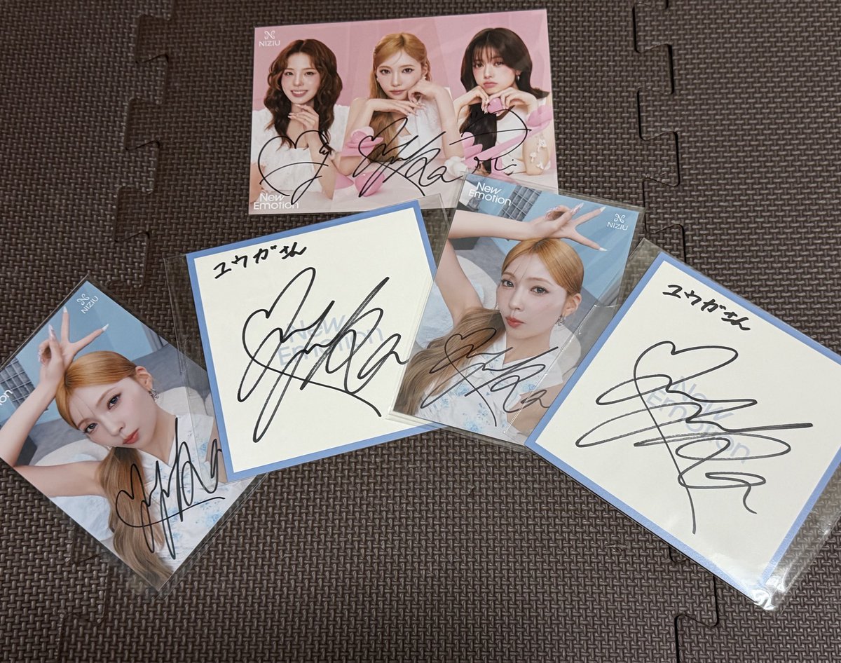 にゅーえもサイン全部揃った！！🥹 サインも思い出もいっぱいにゅー