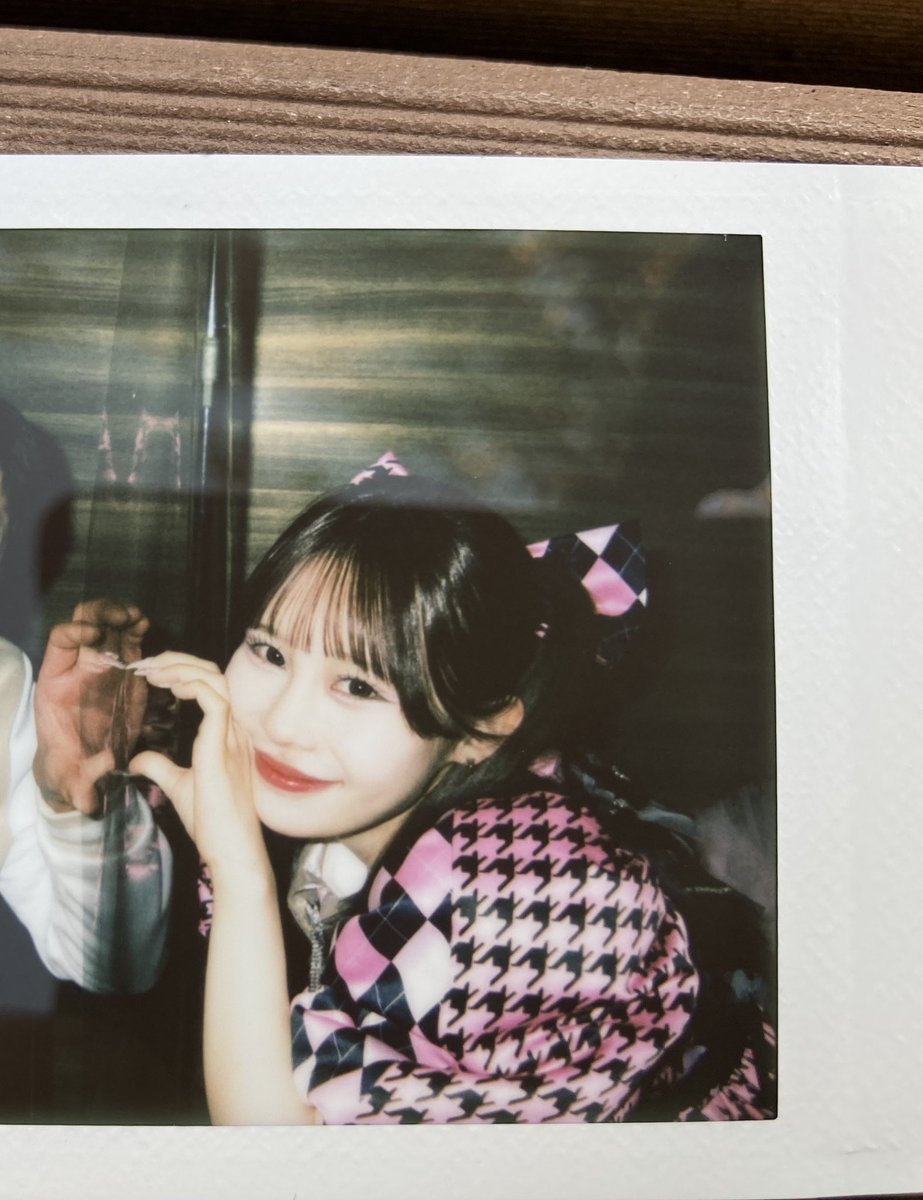 人生2回目のチェキは CANDY TUNEの村川緋杏ちゃん。 今年名前認知して