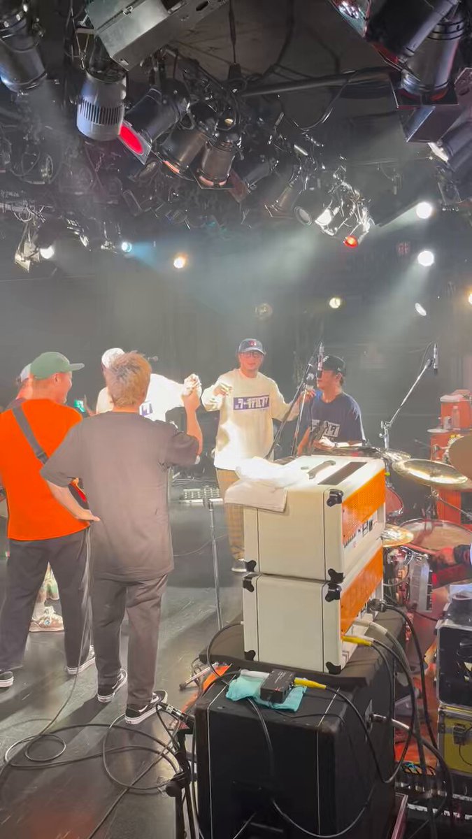 dustbox & SHADOWS presents 