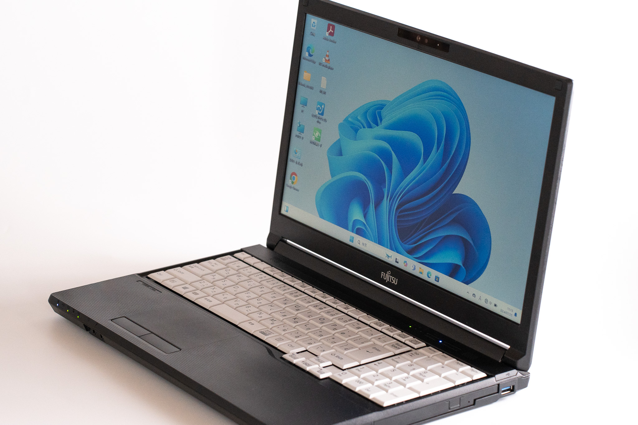 FUJITSU Lifebook A5510 / FX - パソコンまわりの便利屋さん