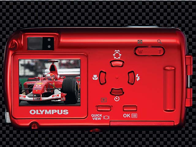 オリンパス、フェラーリレッドのデジカメ「Ferrari DIGITAL MODEL 2003」