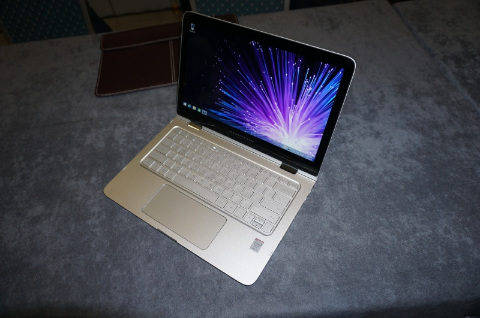 イベントレポート】HP、13.3型の回転型2-in-1「Spectre x360」を発表