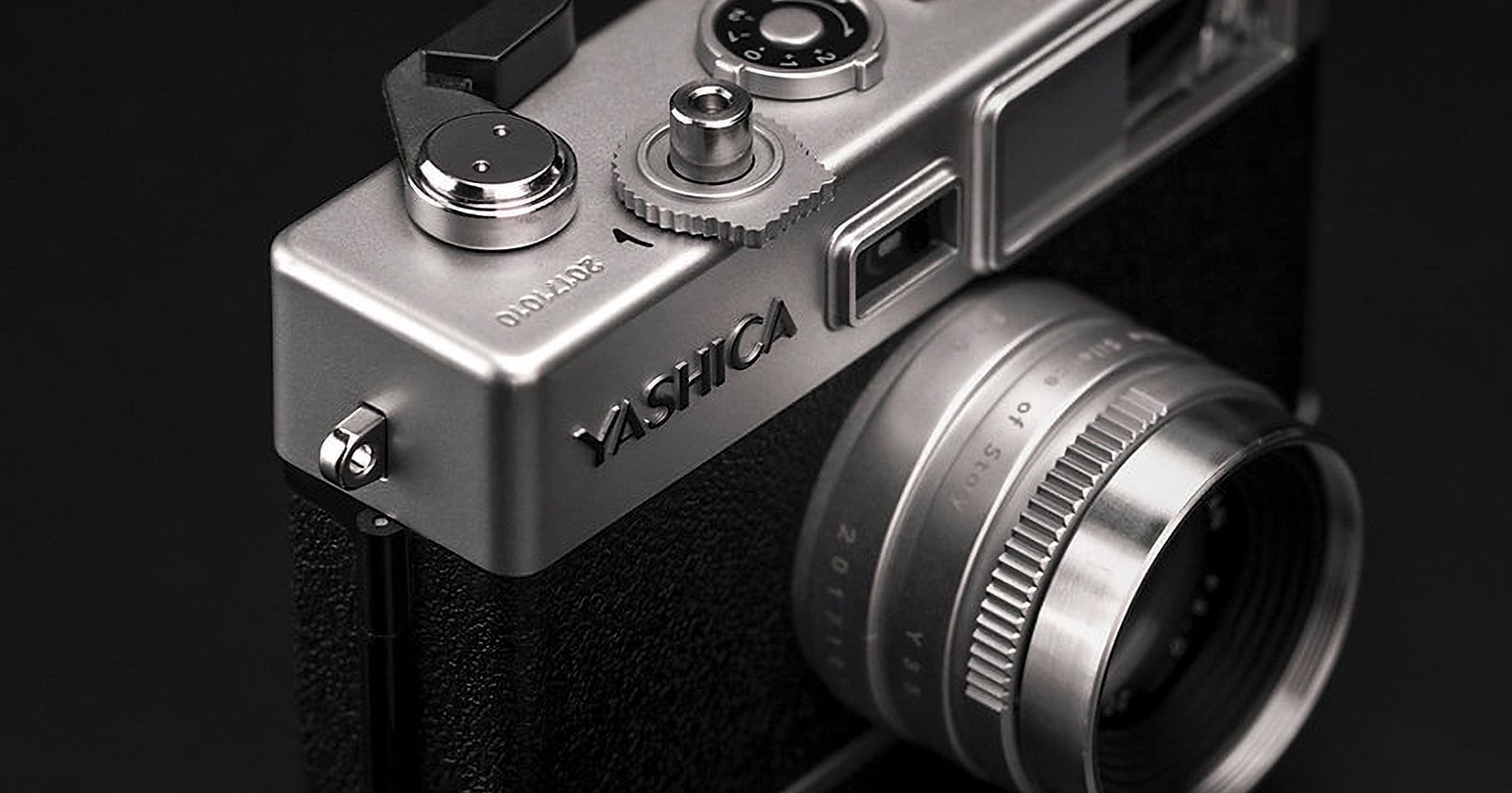 Supreme to Launch a Special-Edition Yashica 35mm Film Camera