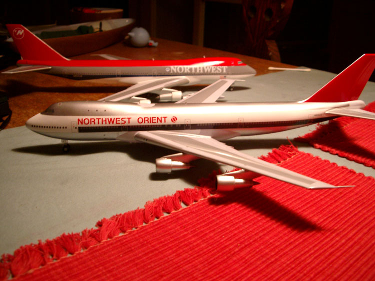 ボーイング747－100【ノースウエストオリエント】製作記録 : 犬