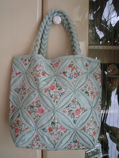 リバティ・バッグ☆4 カテドラルウィンドウで・・・ : みーまんの