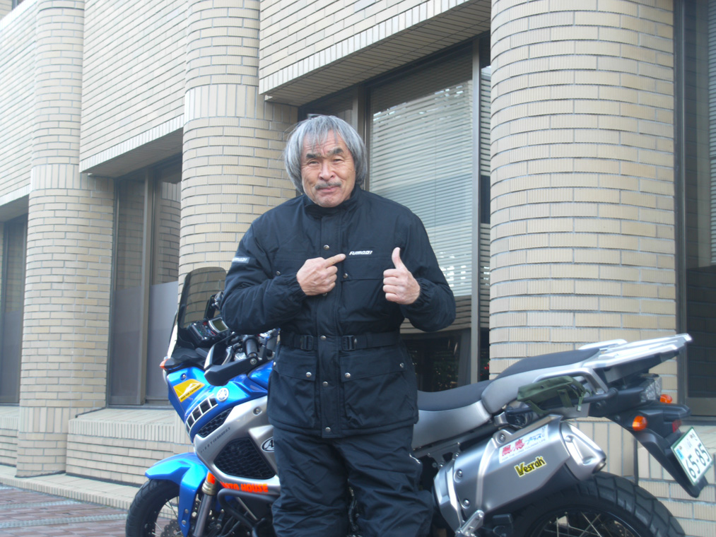 風間深志 FUMA+1の原点、ランドクルーザージャケットを着用 : 風魔