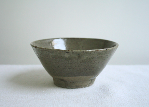 琉球・湧田焼の灰釉茶碗 : 青蓮亭日記