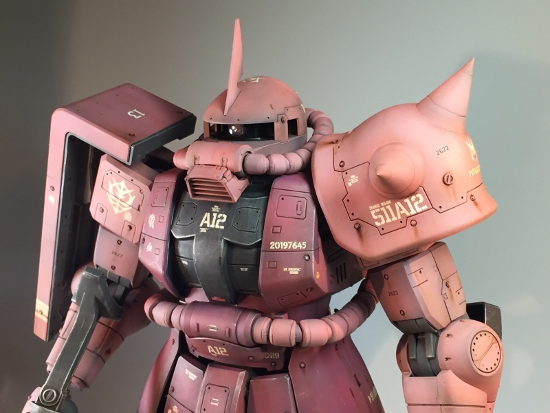 メガサイズモデル 1/48 MS-06S シャア専用ザクⅡ モノアイ発光 戦場風