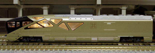 KATO］「四季島」に室内灯に取り付ける : 新・日々の雑感