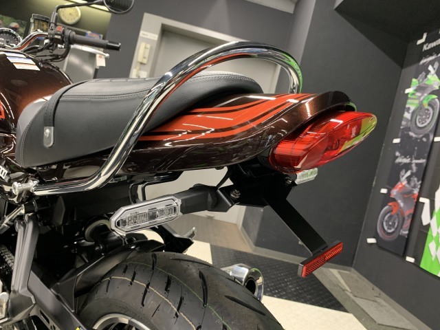 かゆーいトコロに手が届く微妙だけどカッコイイ・Z900RS用