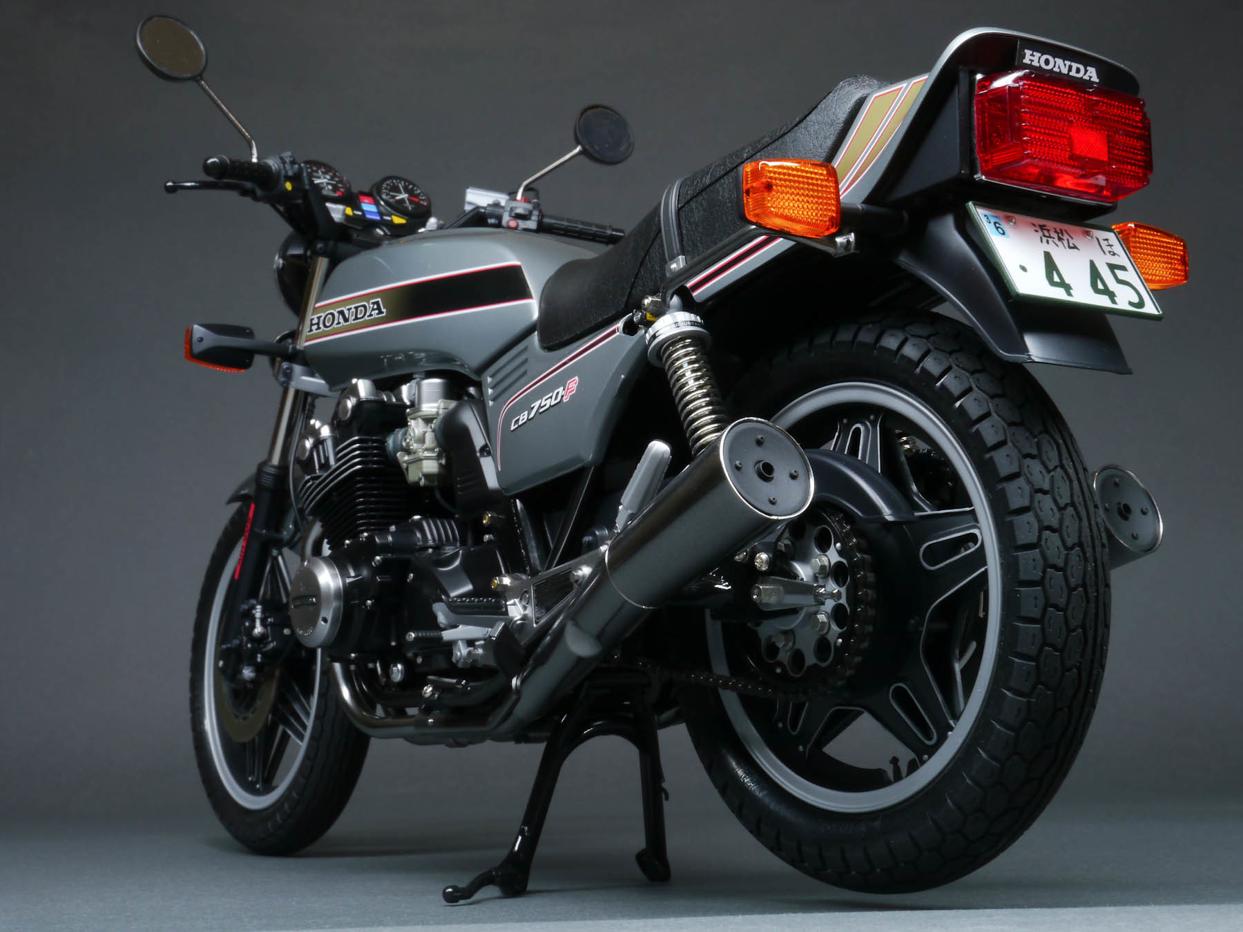 タミヤ 1/6 ホンダ CB750F 完成品 : DNF