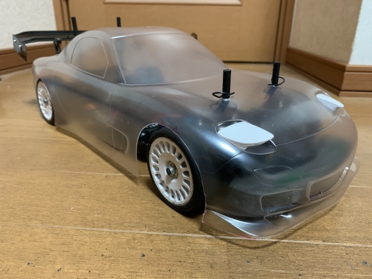 タミヤ RX-7 ボディ制作3：FD3Sは半目が似合う？ : WKクローリング