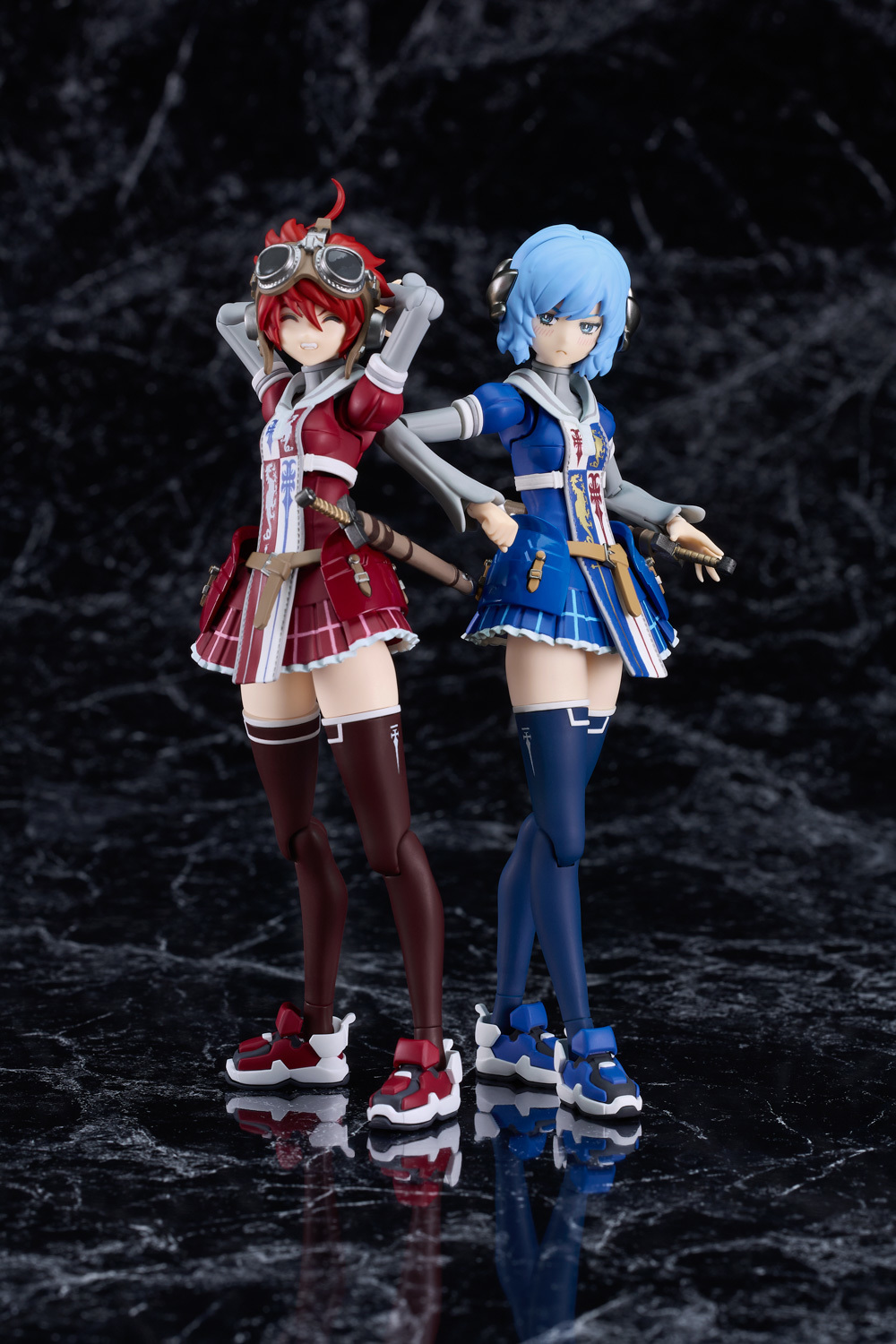 神翼竜騎士レン・ファイヤードラゴン ／ ヒマリ・バハムート 受注開始