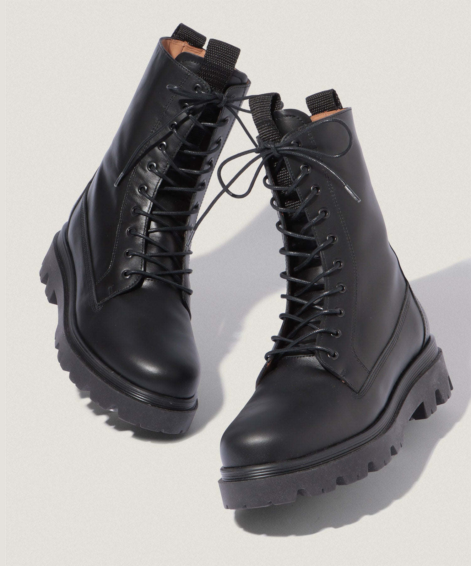 Flattered/フラッタード – 1ページ – PIMENTÉ