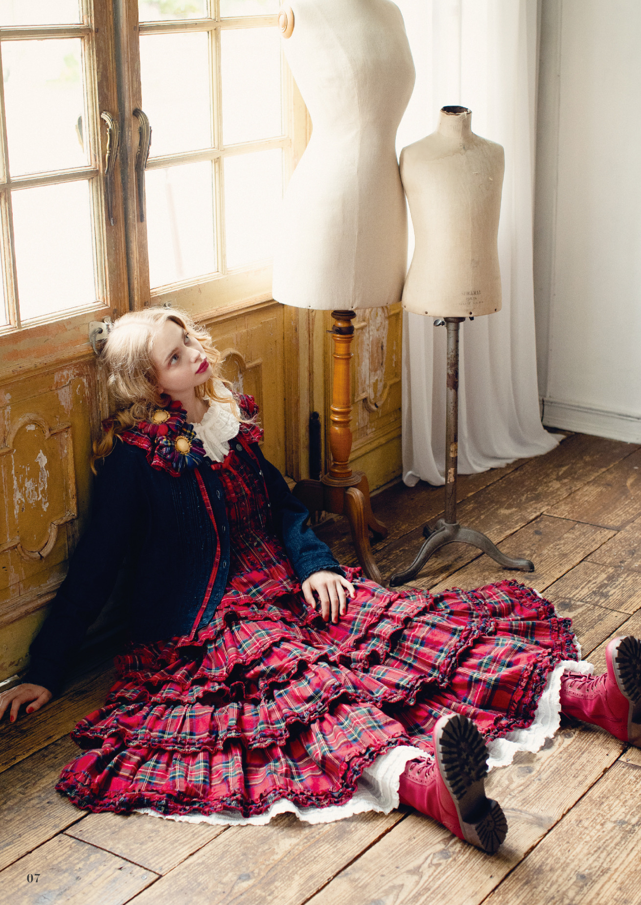 ピンクハウスのPINKHOUSE 2023 Autumnカタログ｜PINK HOUSE OFFICIAL