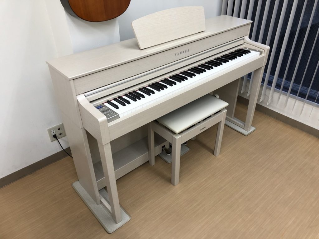 YAMAHA CLP-535WA 中古 電子ピアノ 2014年製 椅子付き ホワイト